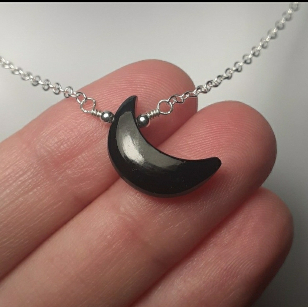 ● BLACK ONYX MOON & 925SS NECKLACE ●